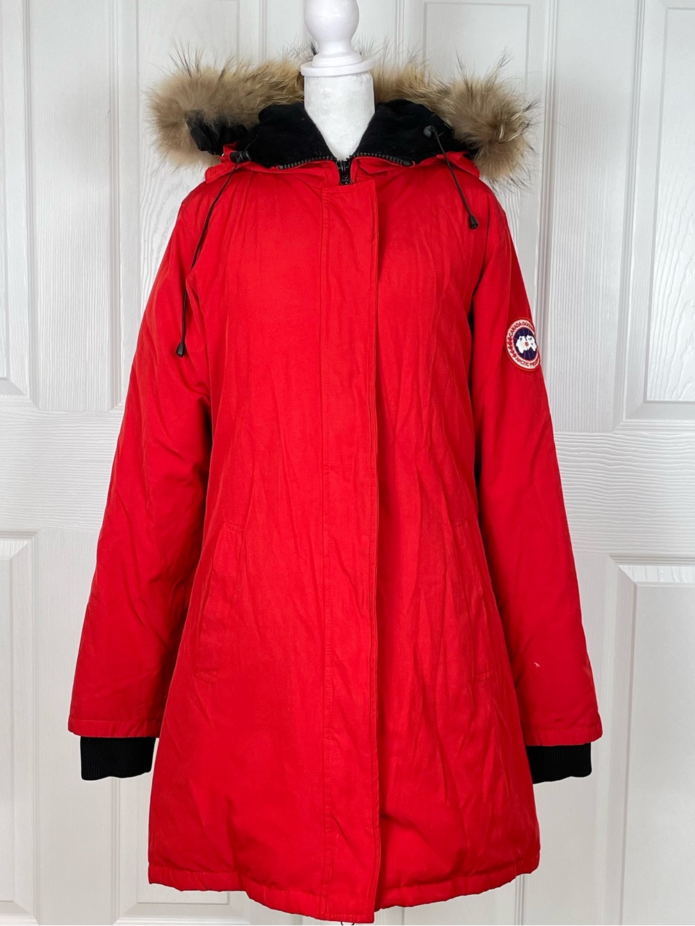 Canada Goose Red Parka with Fur-Trimmed Hood Size Large - Picture 2 of 14